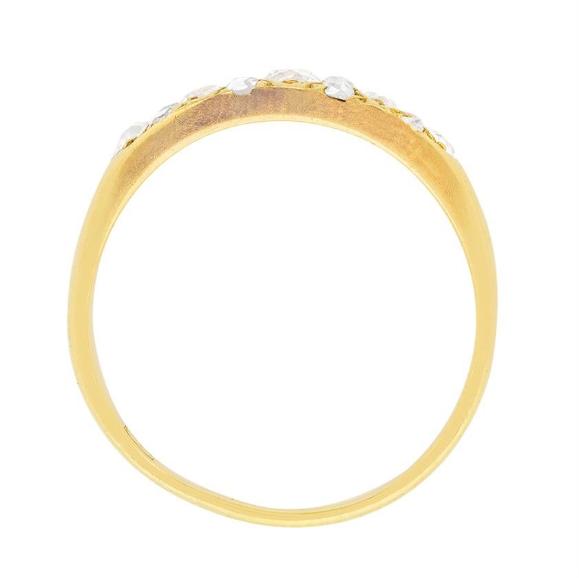 Viktorianischer fünfsteiniger viktorianischer Ring mit 0,85 Karat Diamanten, um 1880 (Alteuropäischer Brillantschliff) im Angebot