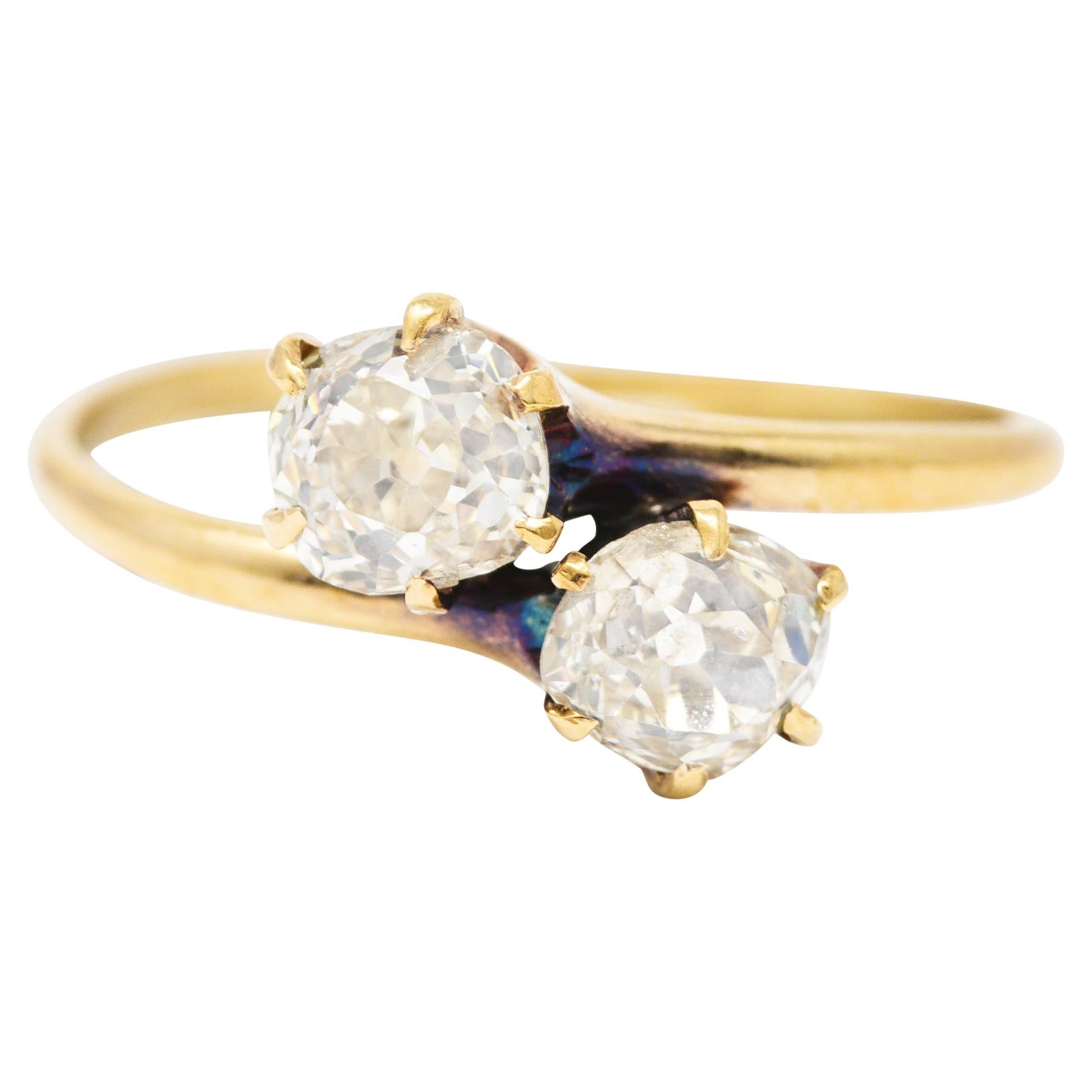 Victorian 0.94ct Old Mine Cut Diamond 14k Yellow Gold Toi Et Moi Ring For Sale