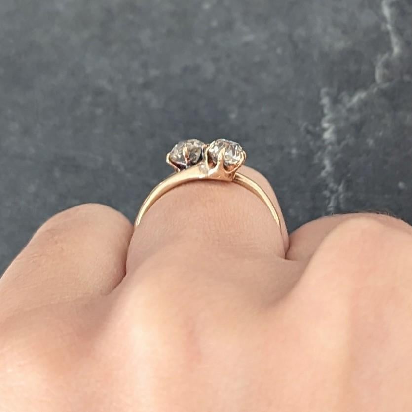Victorian 0.94ct Old Mine Cut Diamond 14k Yellow Gold Toi Et Moi Ring For Sale 7