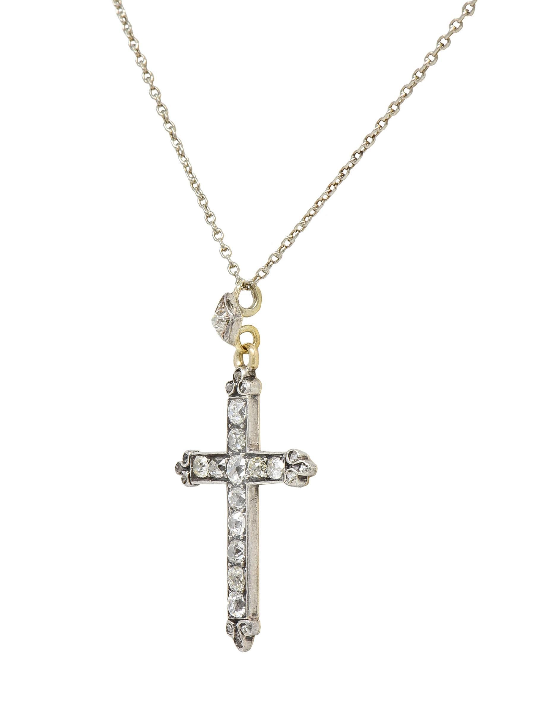 Victorian 0.95 CTW Old Mine Diamond Silver 14 Karat Gold Cross Pendant Necklace In Excellent Condition For Sale In Philadelphia, PA