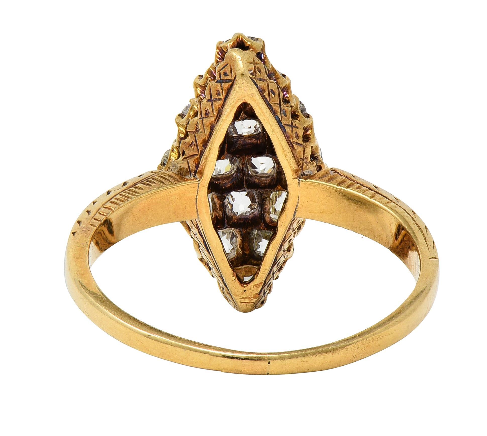 Taille vieille mine Bague navette victorienne ancienne en or jaune 18 carats avec diamants taille vieille mine de 0,96 carat en vente