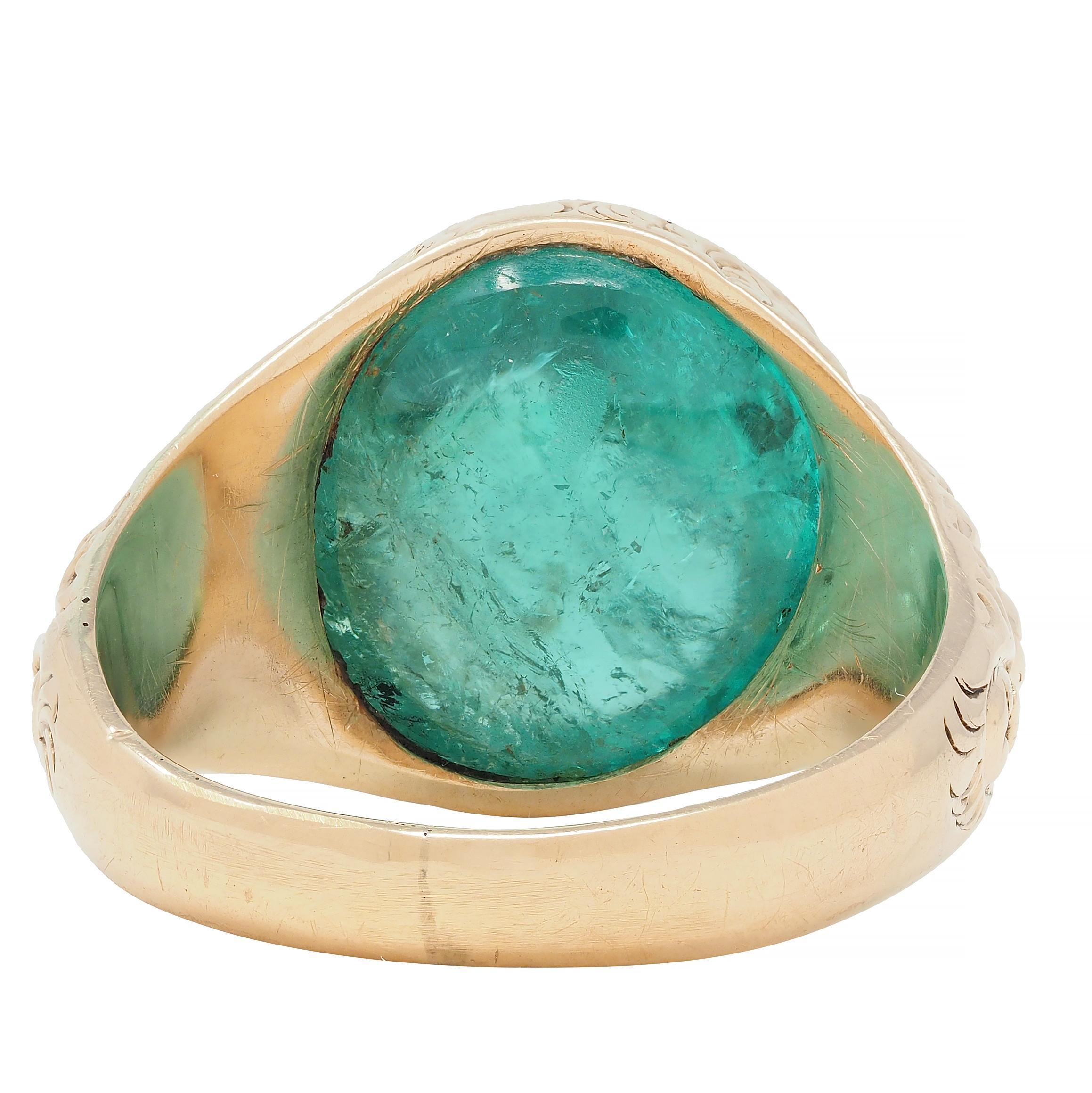 Victorian 10.16 CTW Emerald Cabochon 14 Karat Gold Scroll Antique Signet Ring For Sale 1