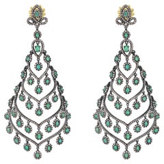 Vittoriano 10.68 Cttw. Orecchini Chandlier con smeraldo e diamante