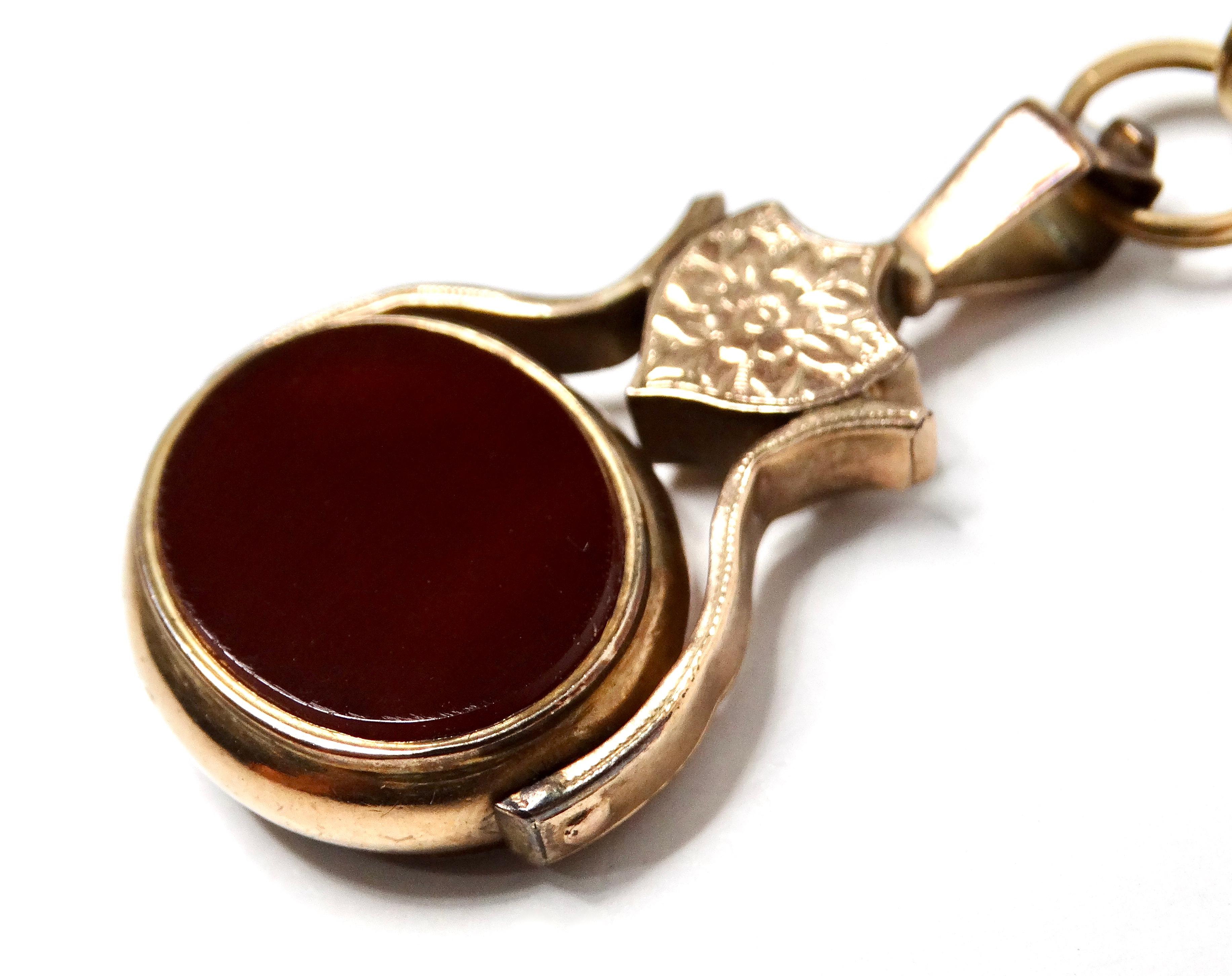 Pendentif spinner en or 10ct avec pierre de sang et cornaline Unisexe en vente