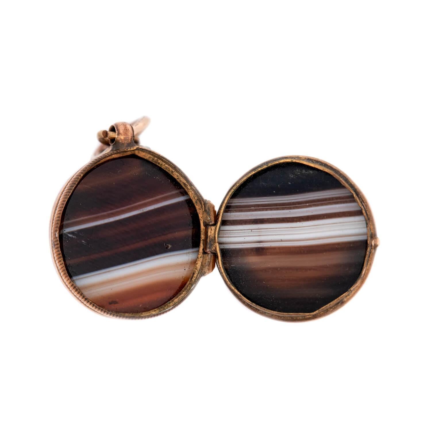 Victorien Victorian 10K Agate Locket Pendant en vente