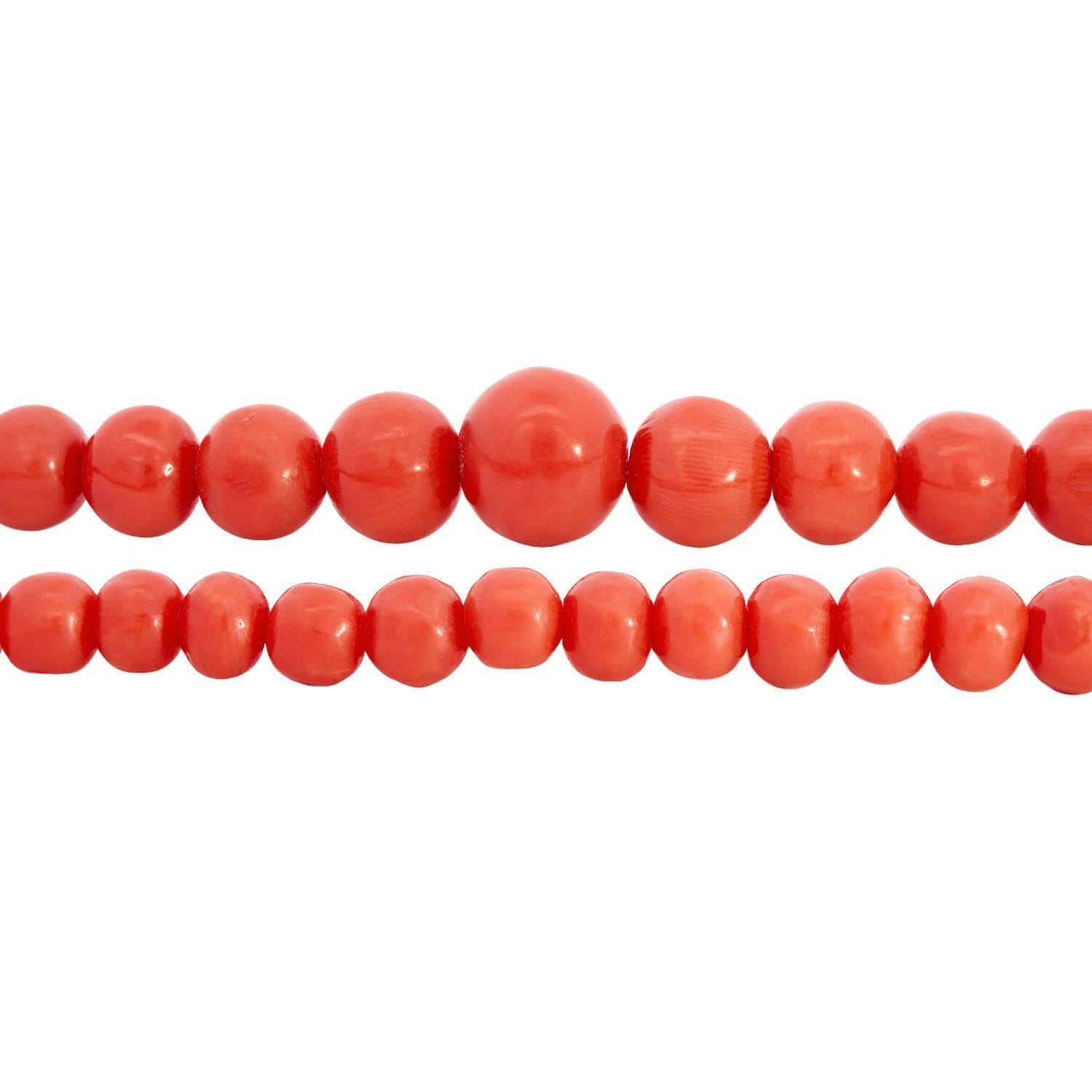 Victorian 10k Graduated Coral Bead Necklace In Good Condition For Sale In Narberth, PA