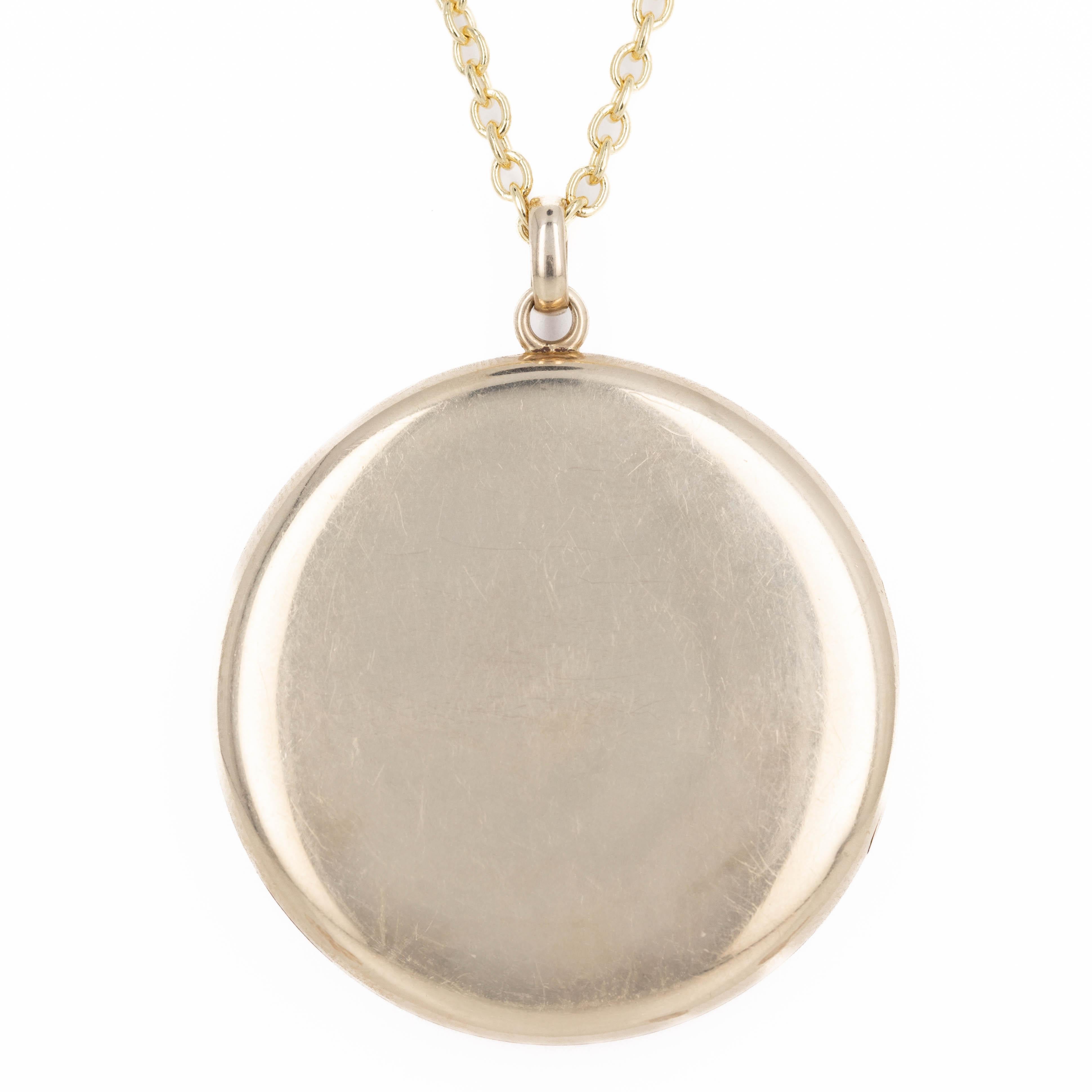 Taille vieille Europe Collier médaillon victorien en or jaune 10 carats gravé à l'acide de diamants européens anciens en vente