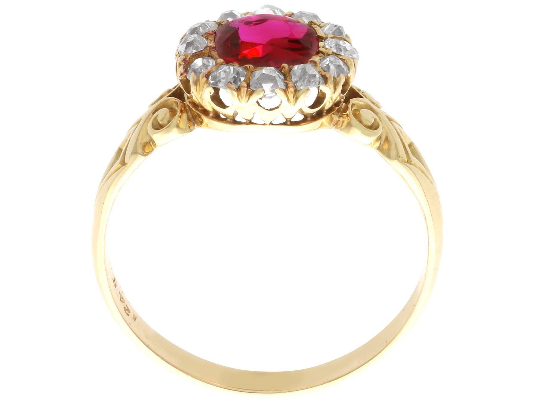 Bague grappe victorienne en or jaune 18 carats, rubis de 1,10 carat et diamants de 0,48 carat en vente 2