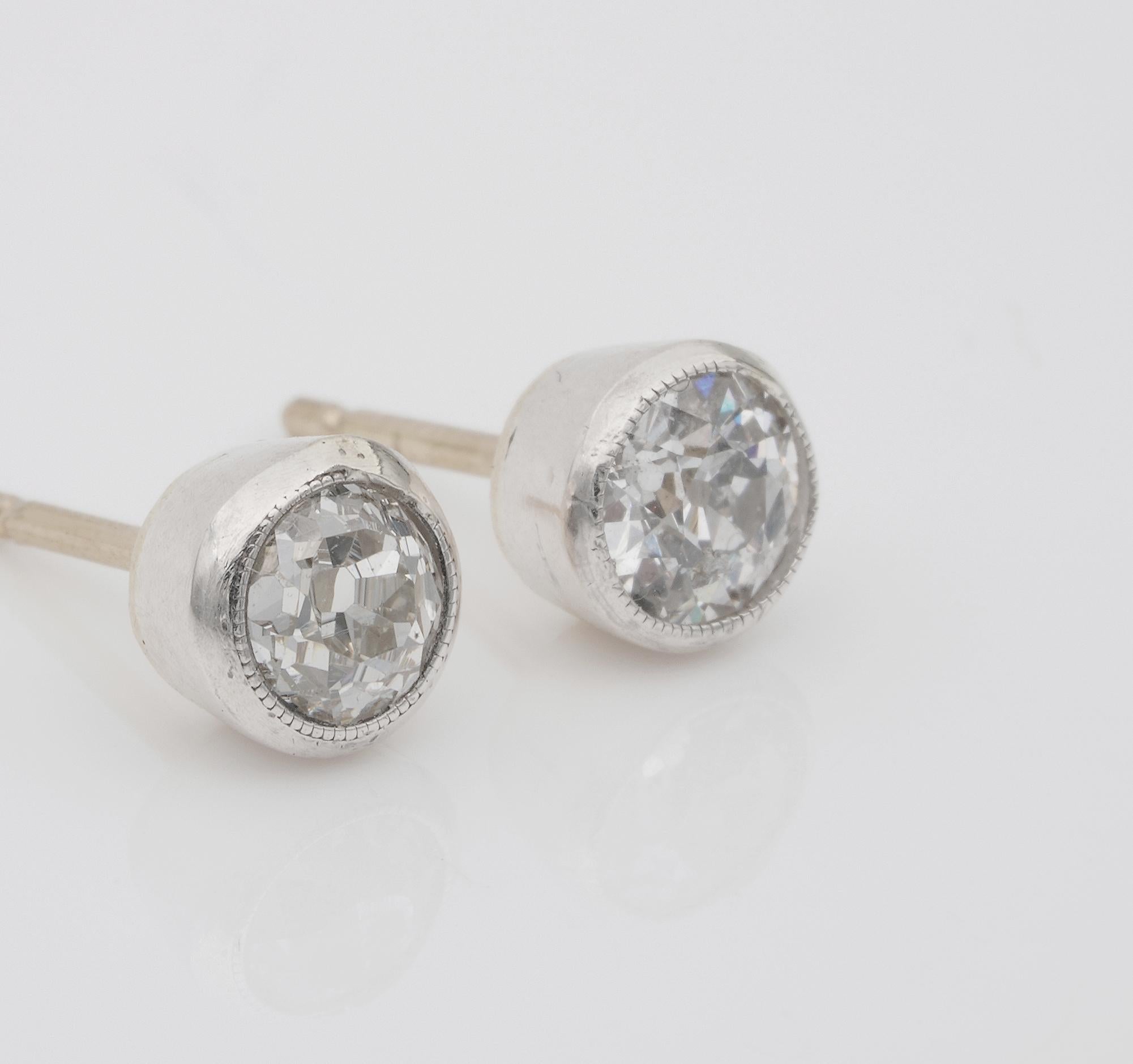 Late Victorian Victorian 1.10 Carat Old Mine Diamond Solitaire Studs For Sale