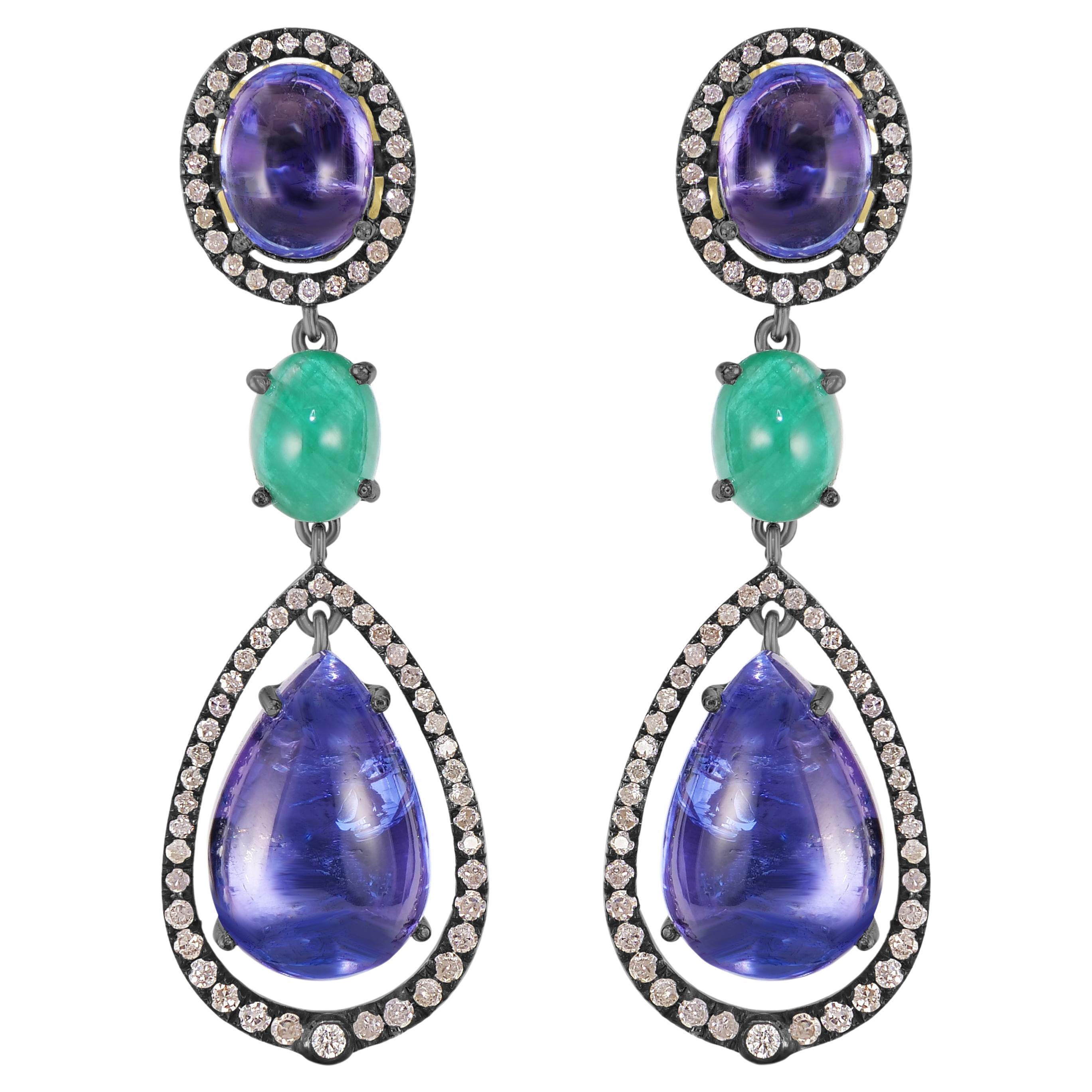 Victorian 11.03 ct. pt. Boucles d'oreilles pendantes en tanzanite, émeraude et diamant 