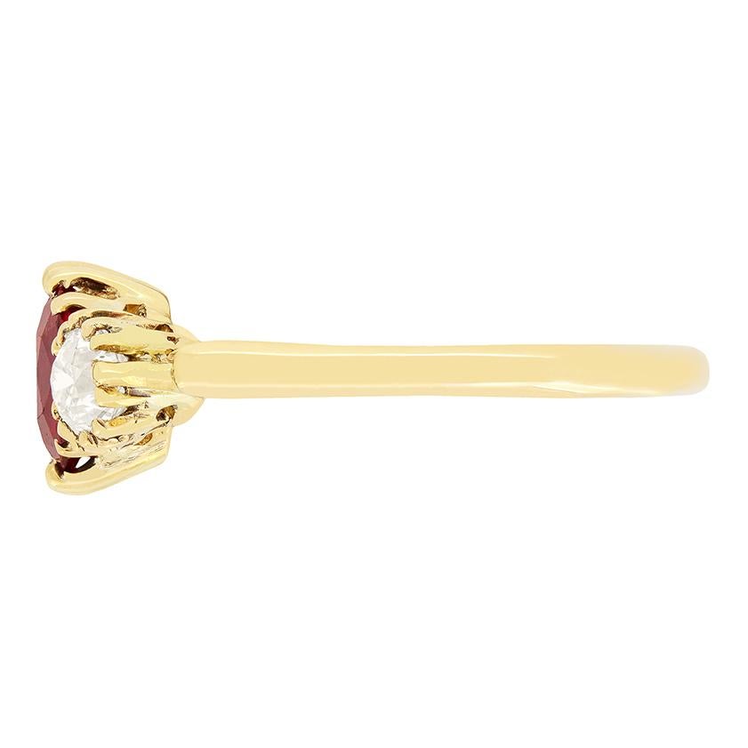 Victorian 1.10ct Ruby and Diamond Trilogy Ring, c.1880s In Good Condition For Sale In London, GB