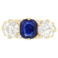 Viktorianischer 1,10ct Saphir und Diamant Drei Stein Ring, um 1880