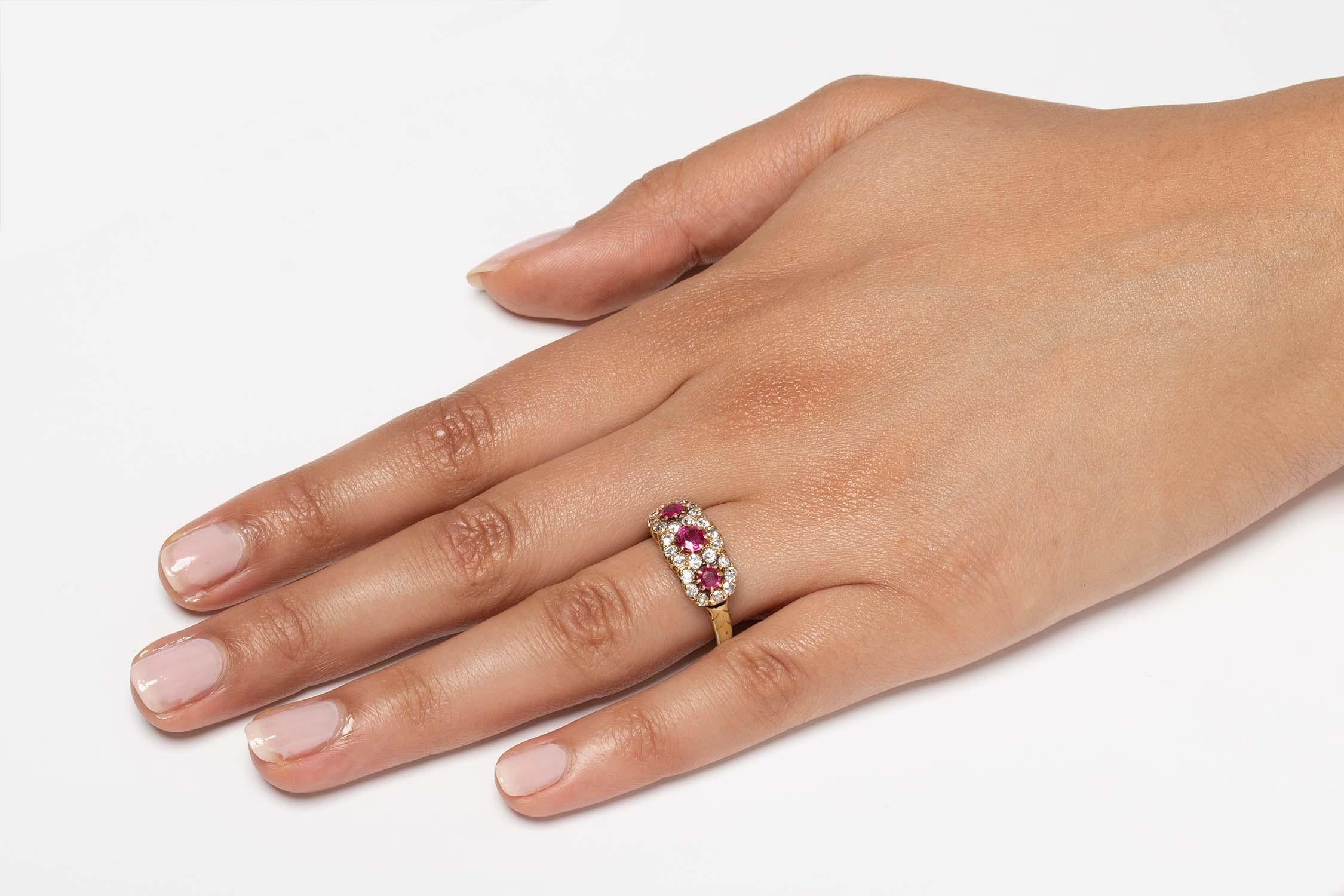 Victorian 1.20ct Ruby and Diamond Cluster Ring, c.1880s 1