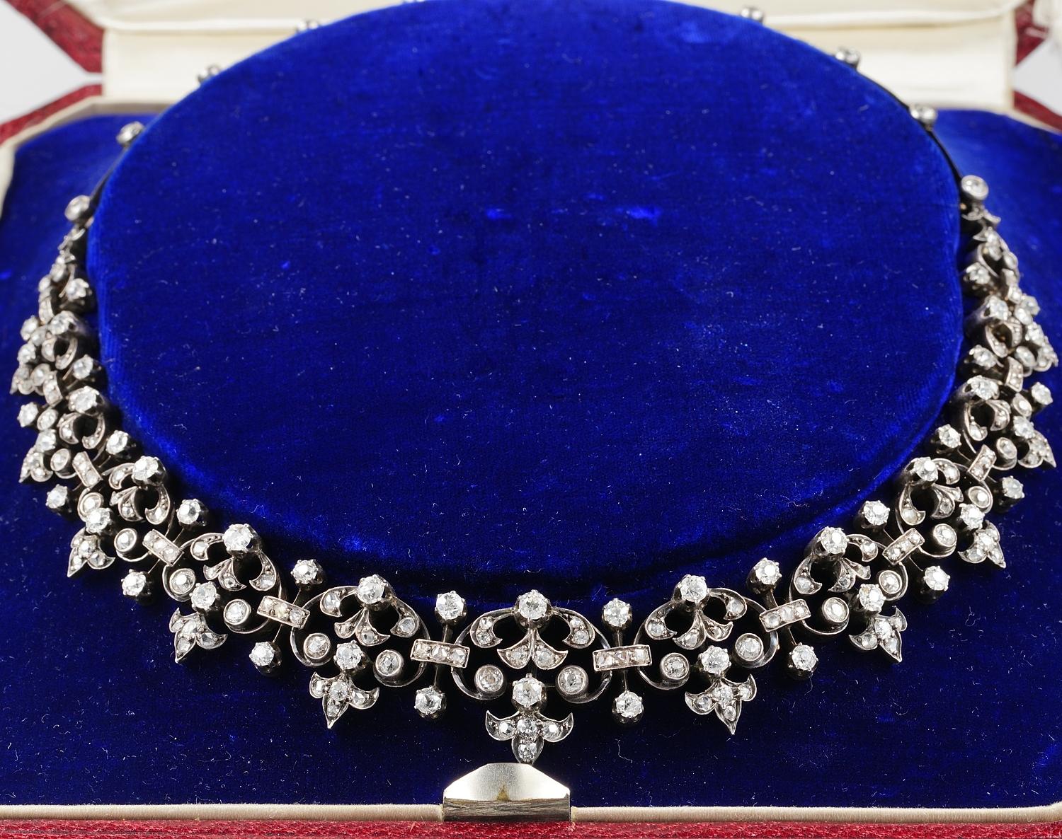 The Finest Antique!
It’s always exciting to discover a beautiful object that is unknown to the collecting world
What kind of lady held this beauty in her jewellery box at the time
Was it a gift from her husband? What ever it was this piece is really