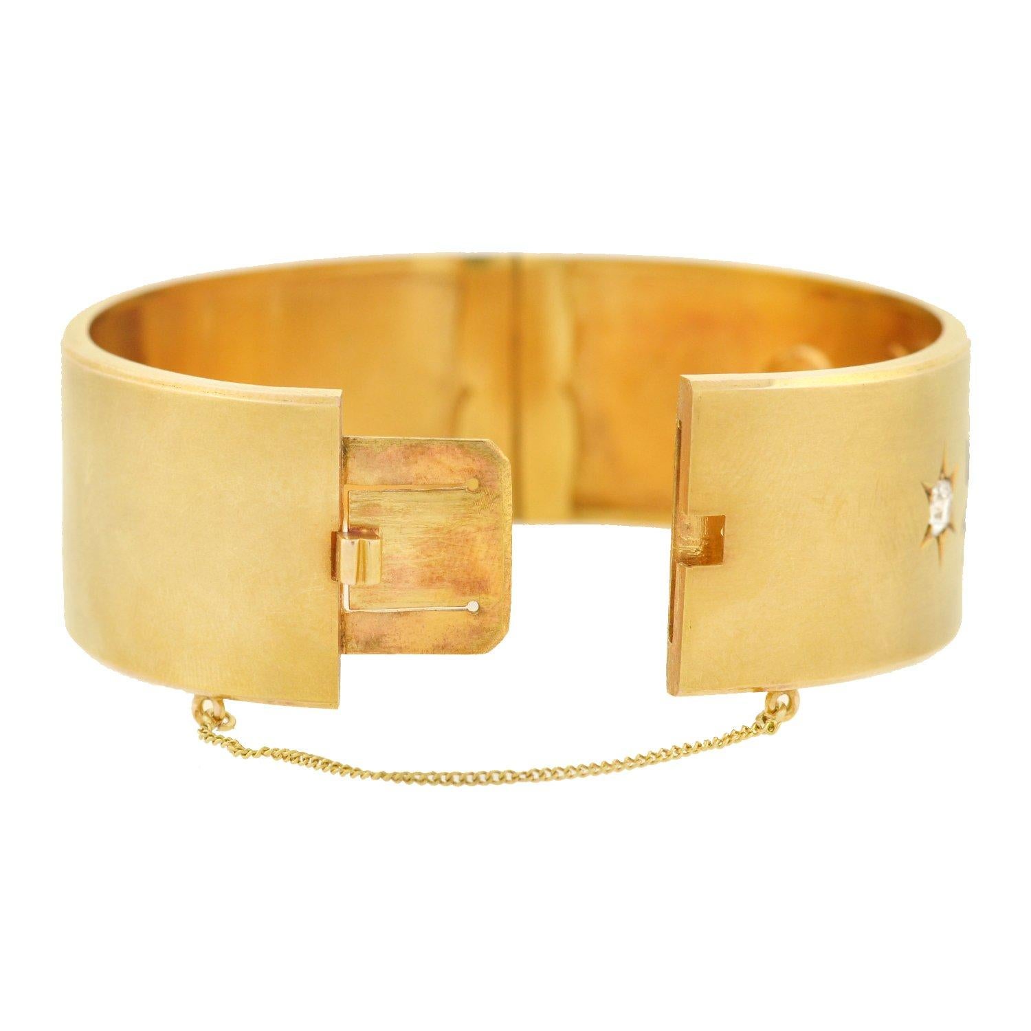 Victorian 1.25 Total Carat 3-Stone Diamond Enameled Cherubs Bangle Bracelet In Good Condition In Narberth, PA