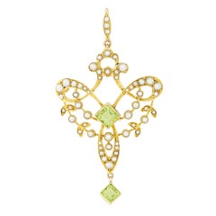 Ciondolo vittoriano con peridoto e perle da 1,25 ct, 1880 ca.