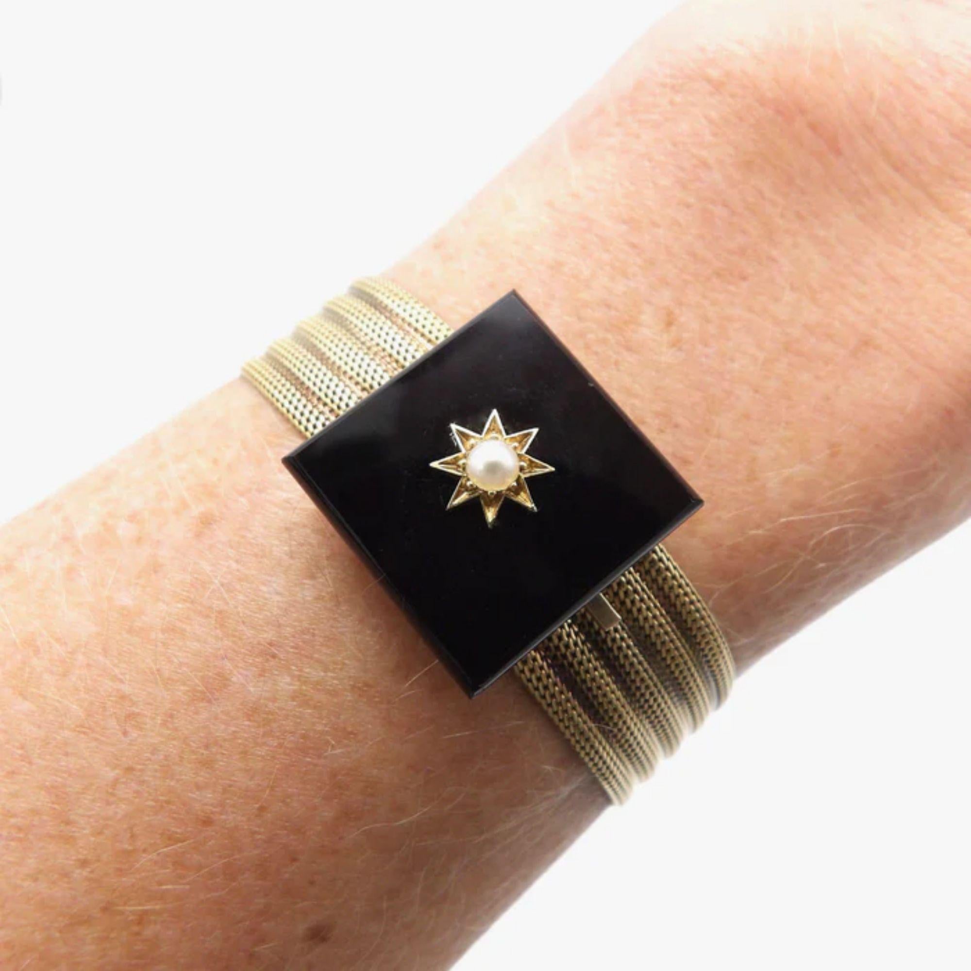 Pulseras de luto victorianas de ónice y perlas de oro de 12 quilates en venta 2