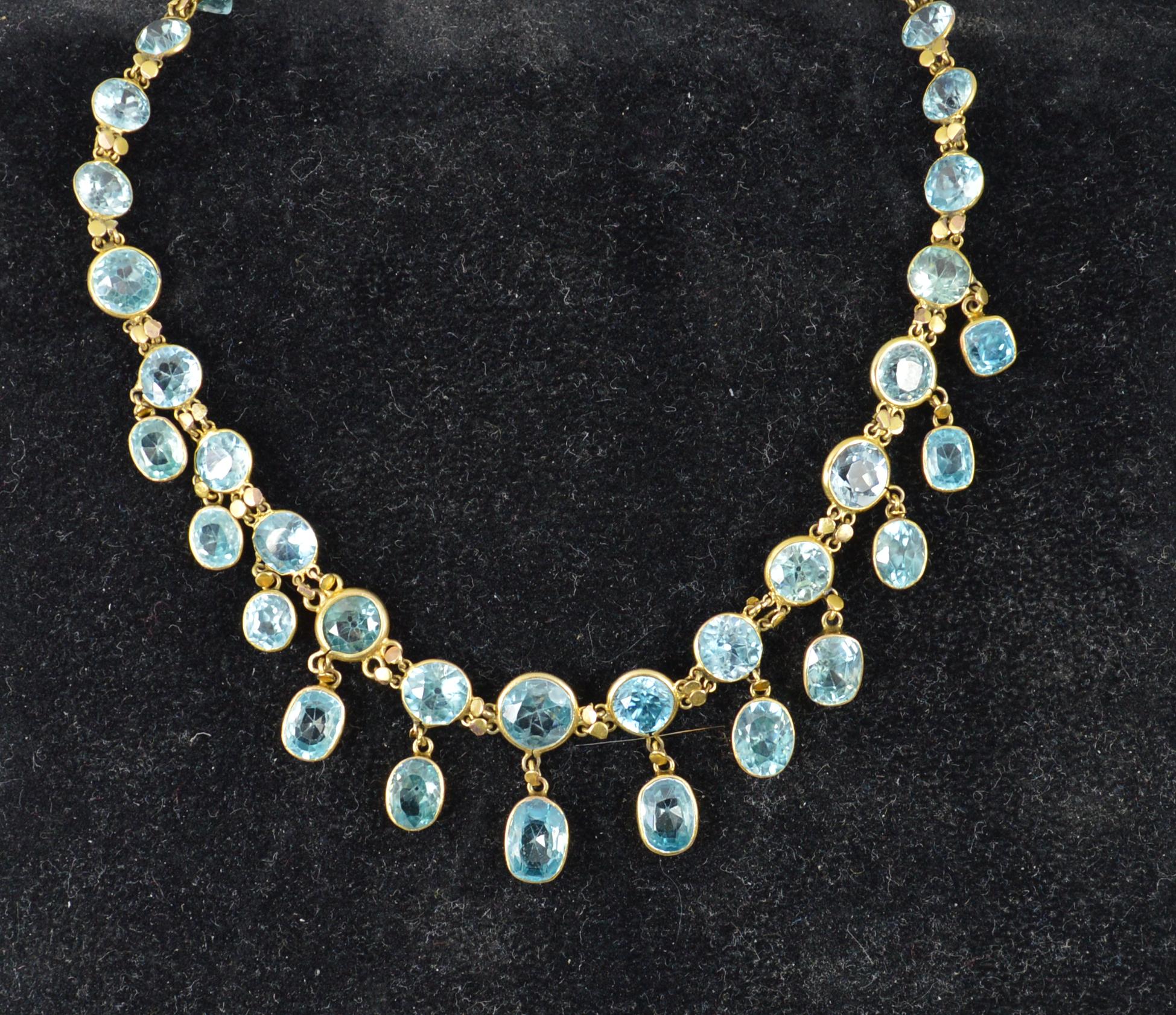 Women's or Men's Victorian 9 Carat Gold and Blue Zircon Necklace Riviere Chain For Sale
