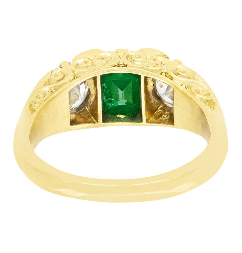 Taille émeraude Bague trilogie victorienne de 1,30ct en émeraude et diamant, c.1880s en vente