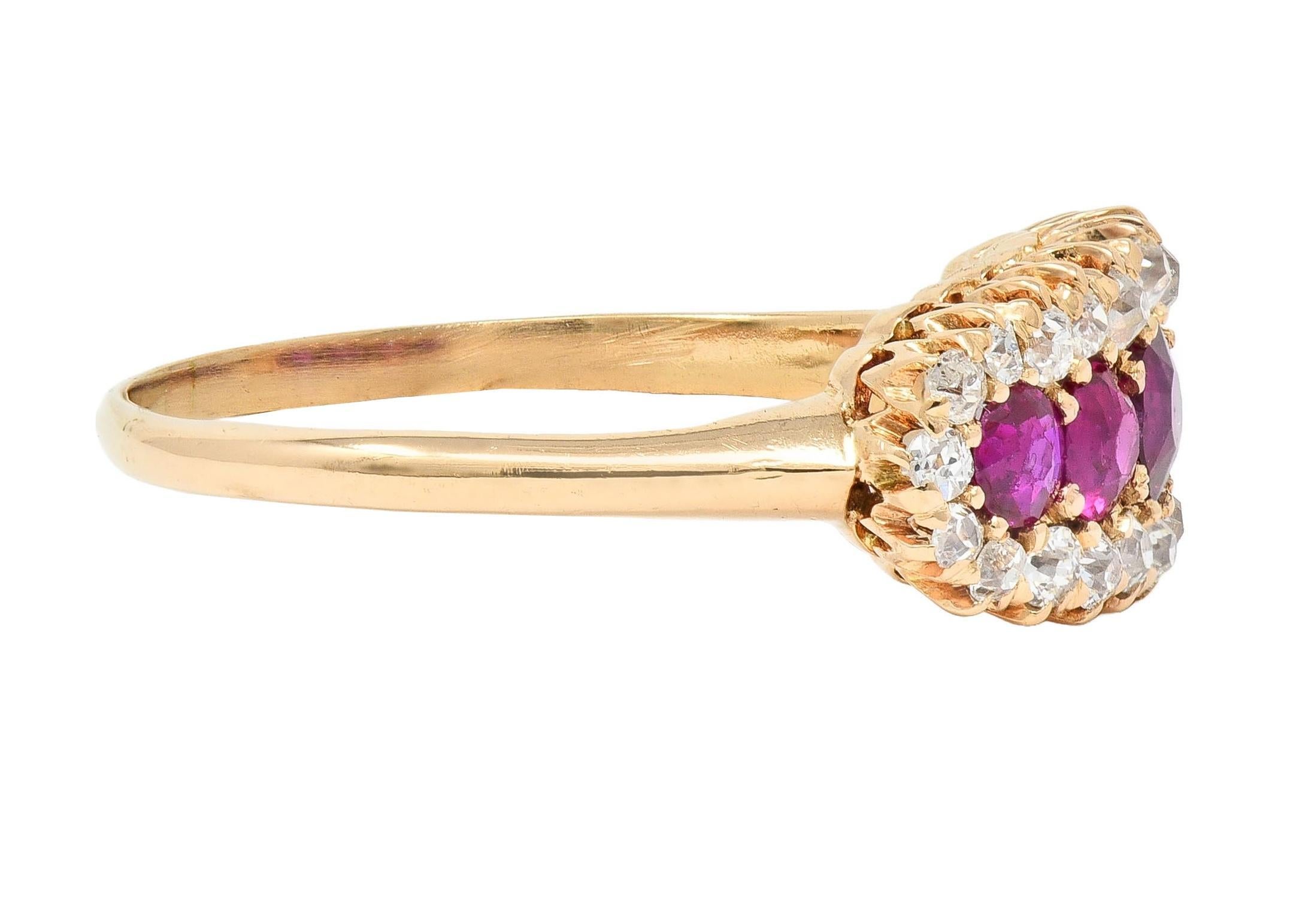 Taille ronde Bague victorienne ancienne à cinq pierres en or jaune 14 carats avec diamants et rubis de 1,33 carat en vente