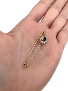 Victorian 14 Karat Gold Essex Crystal Reverse Intaglio Dog Bar Brooch