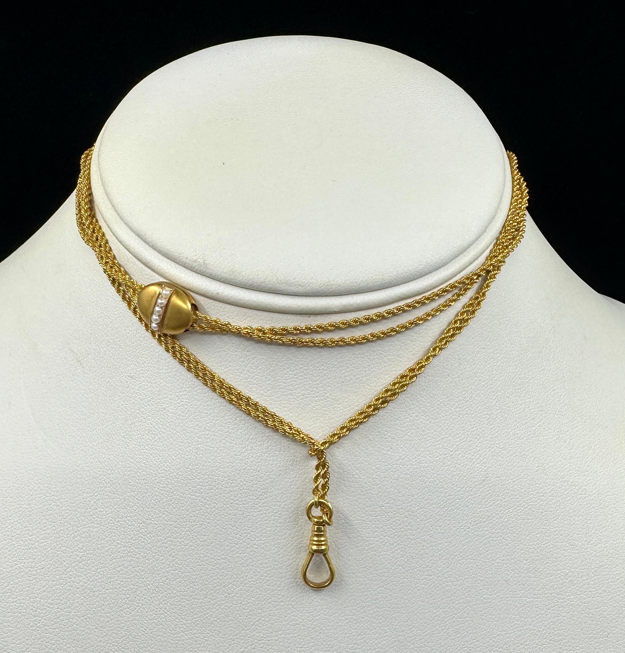 Collana vittoriana a catena Longuard in oro 14 carati da 47 pollici Clip per cani a scorrimento con perle In condizioni ottime in vendita a New York, NY