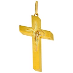 Victorian 14 Karat Tri-Colored Gold Foliate Cross Pendant
