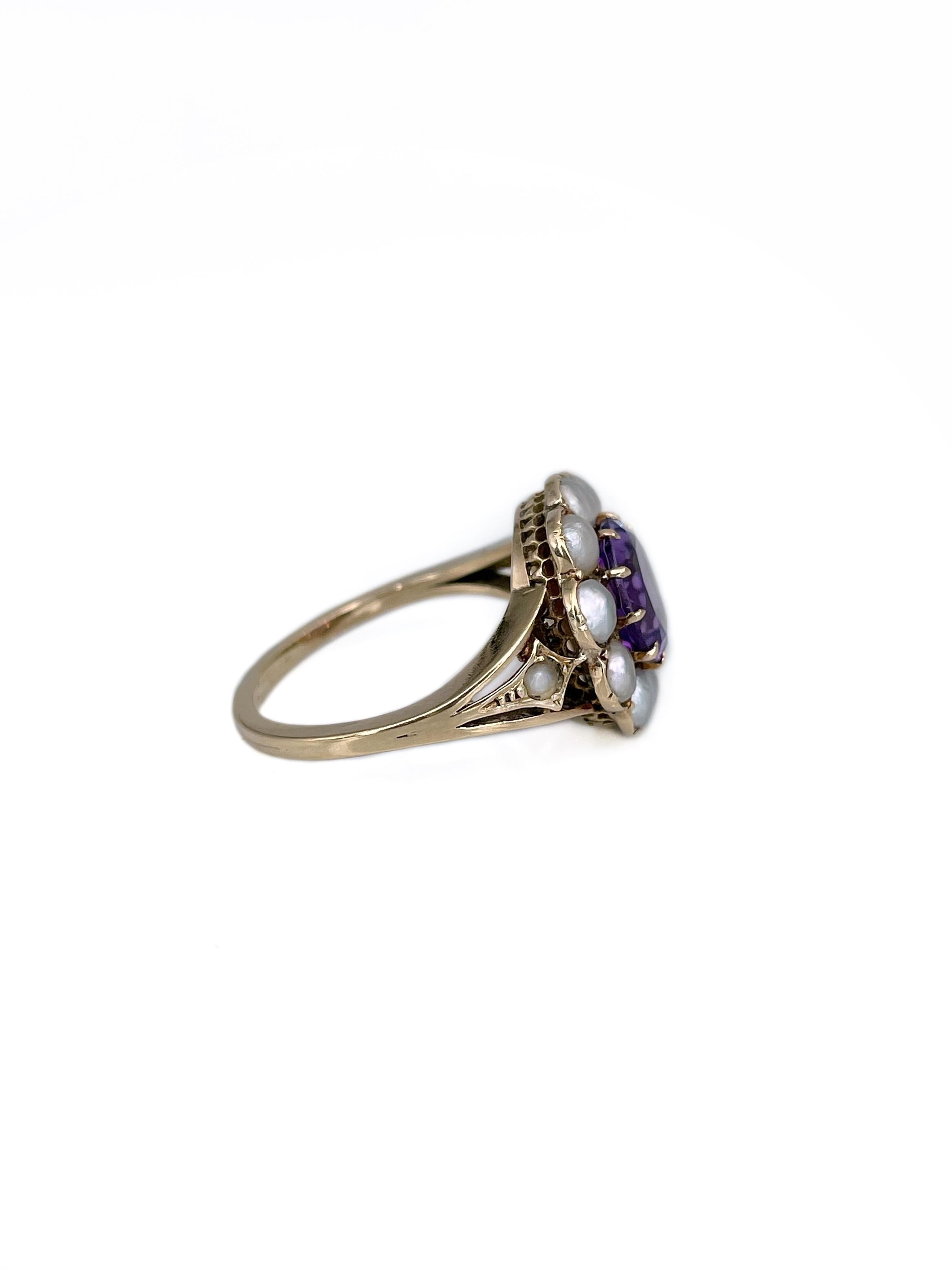 Victorian 18 Karat Yellow Gold Amethyst Seed Pearl Cluster Ring In Good Condition For Sale In Vilnius, Vilniaus apskr.