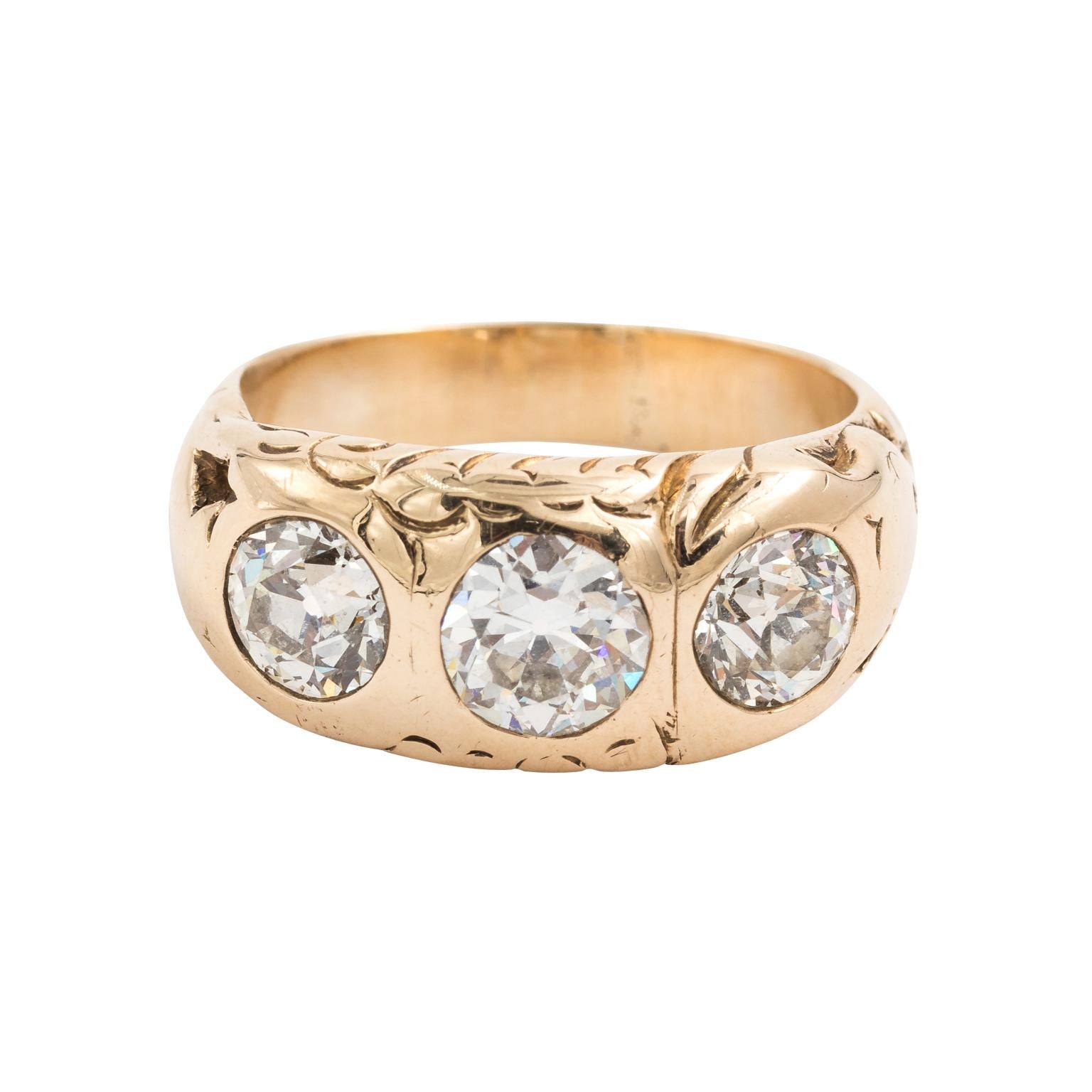 Victorian 14 Karat Yellow Gold Three-Stone 2.19 Carat Diamond Ring For Sale