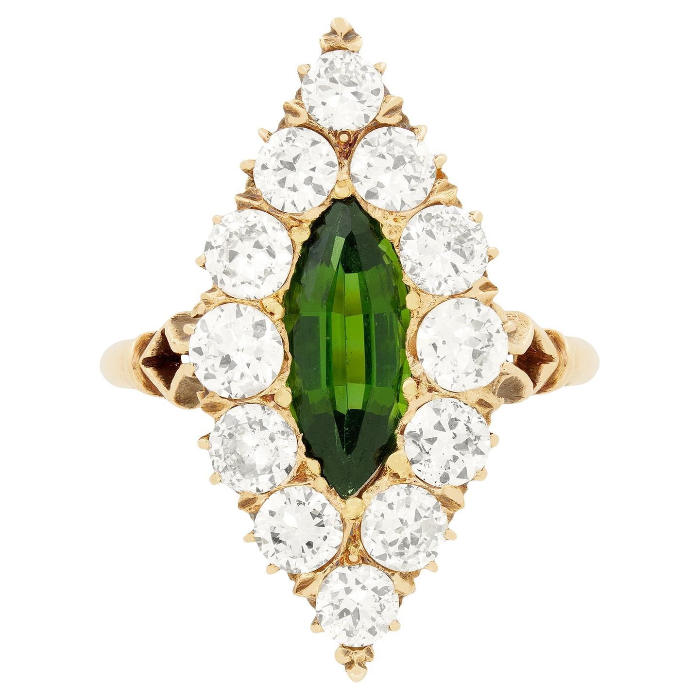 Viktorianischer Bootsring mit 1,40 Karat Smaragd und Diamant, um 1880 im Angebot