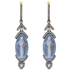 Victorian 14.1 ct. pt. Boucles d'oreilles pendantes en camée gris et diamant marquise 