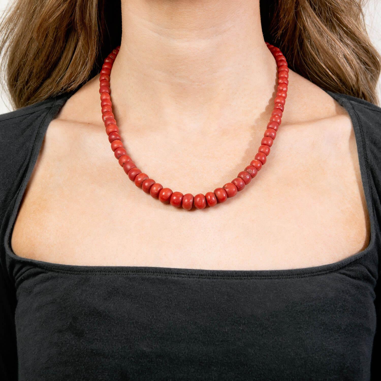Women's Victorian 14k Coral Bead Necklace For Sale