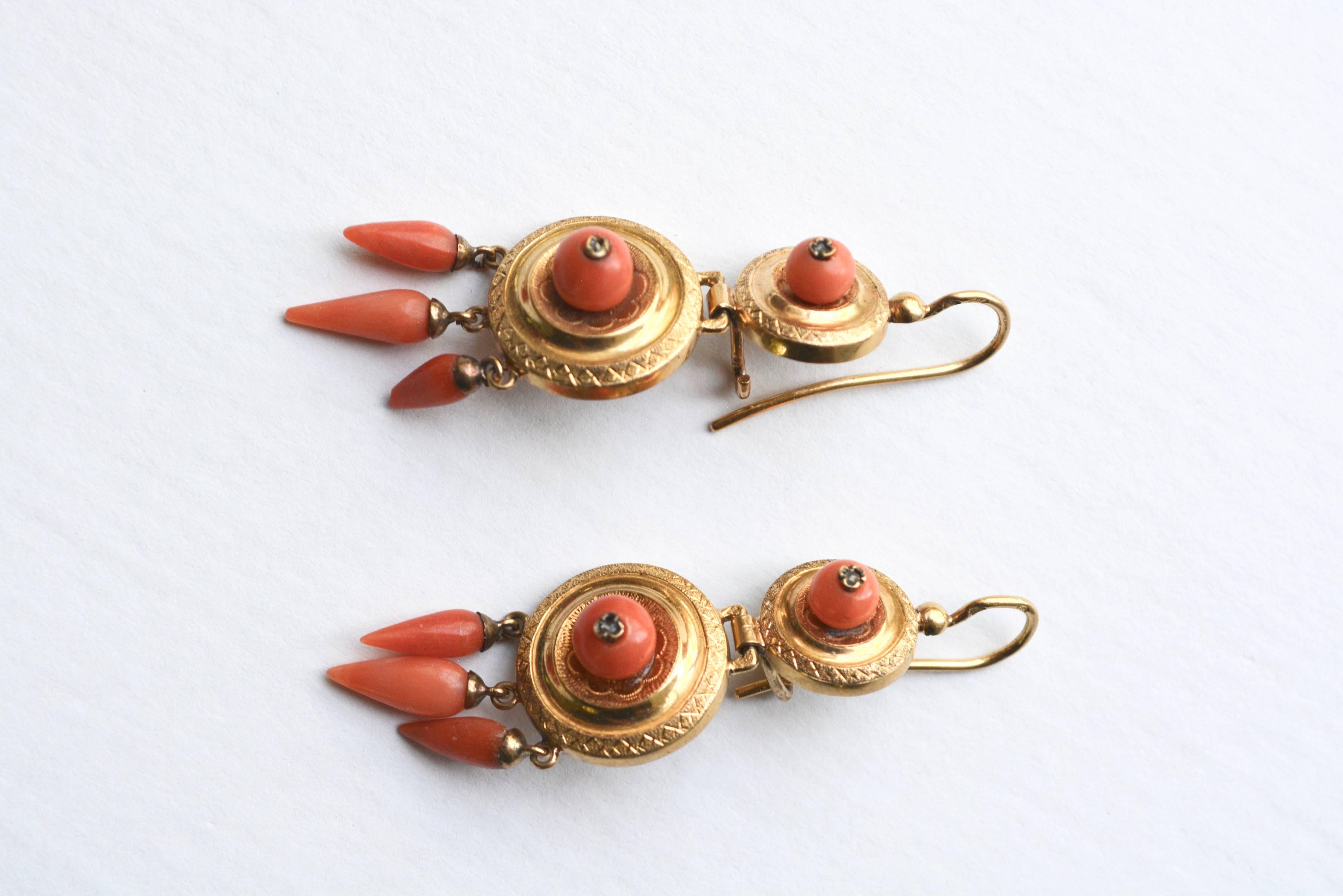 Victorian 14 Karat Coral Earrings In Good Condition For Sale In Roxbury, CT