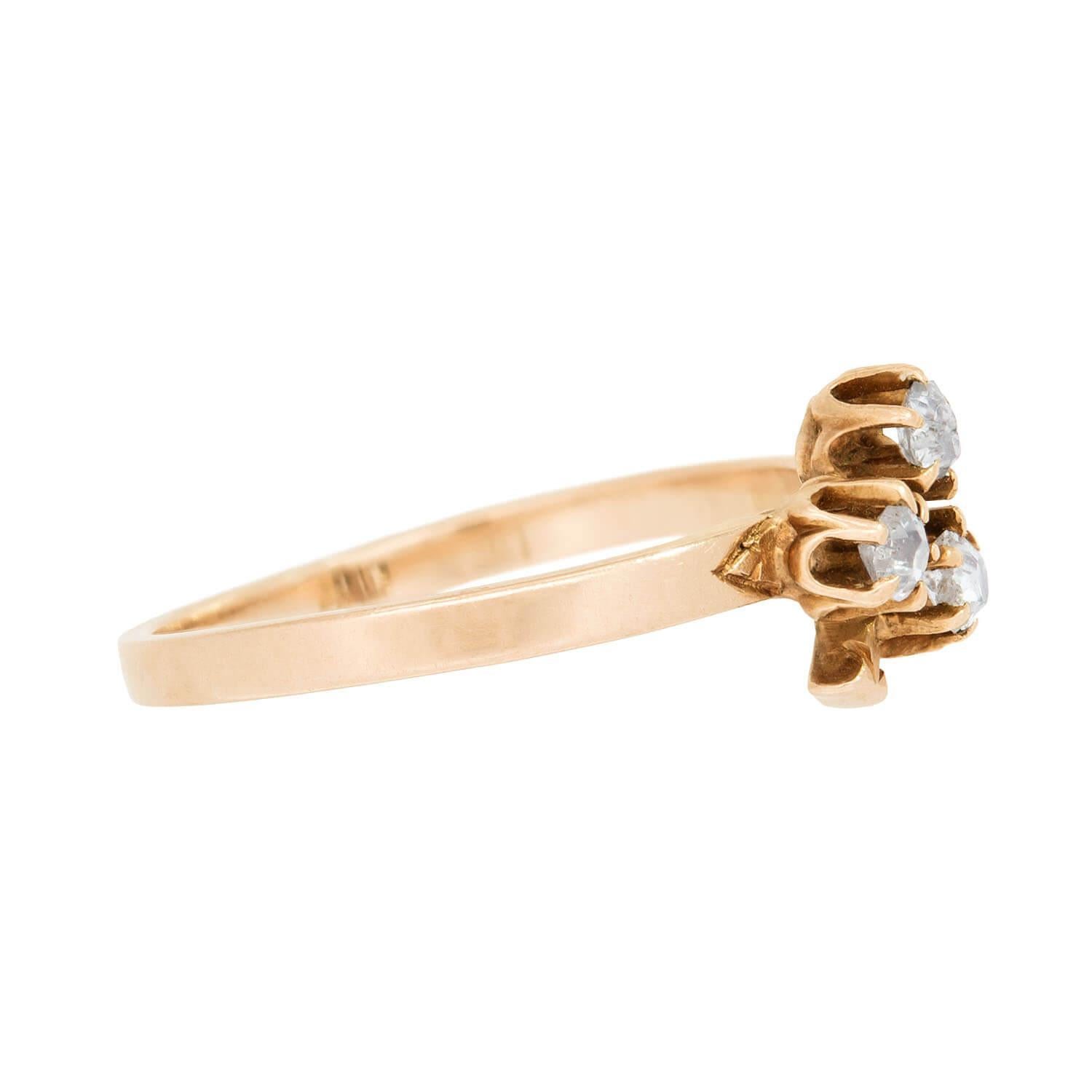 Vittoriano Victorian 14k Diamond Trefoil Ring in vendita
