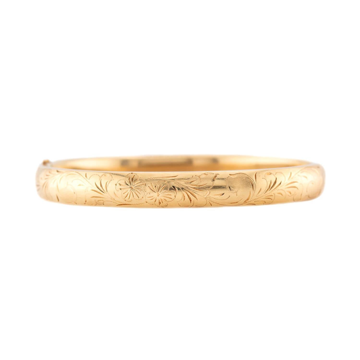 Bracciale vittoriano con incisione in oro 14k in vendita