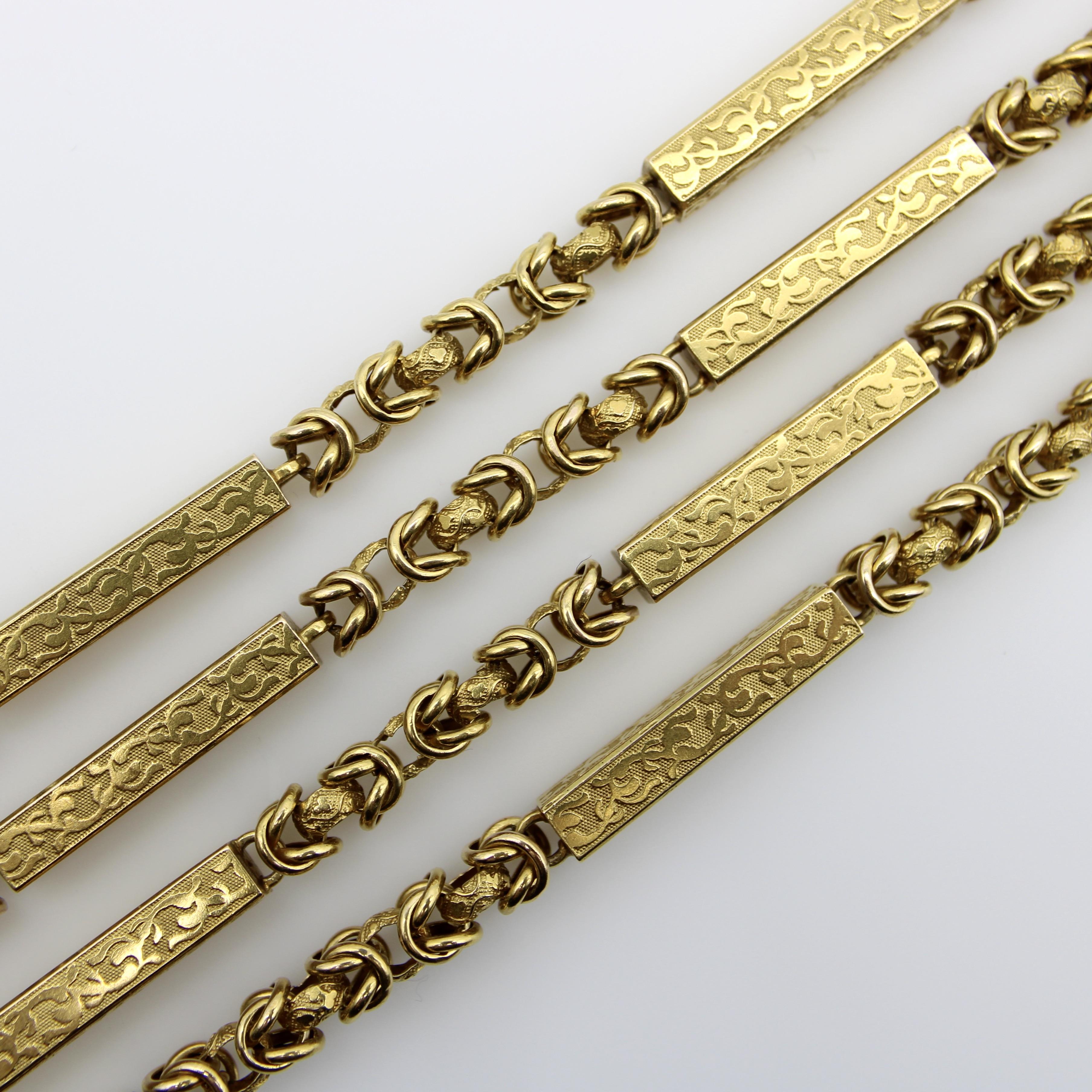 Longue chaîne de garde victorienne en or 14 carats à maillons fantaisie avec détails en relief Bon état - En vente à Venice, CA