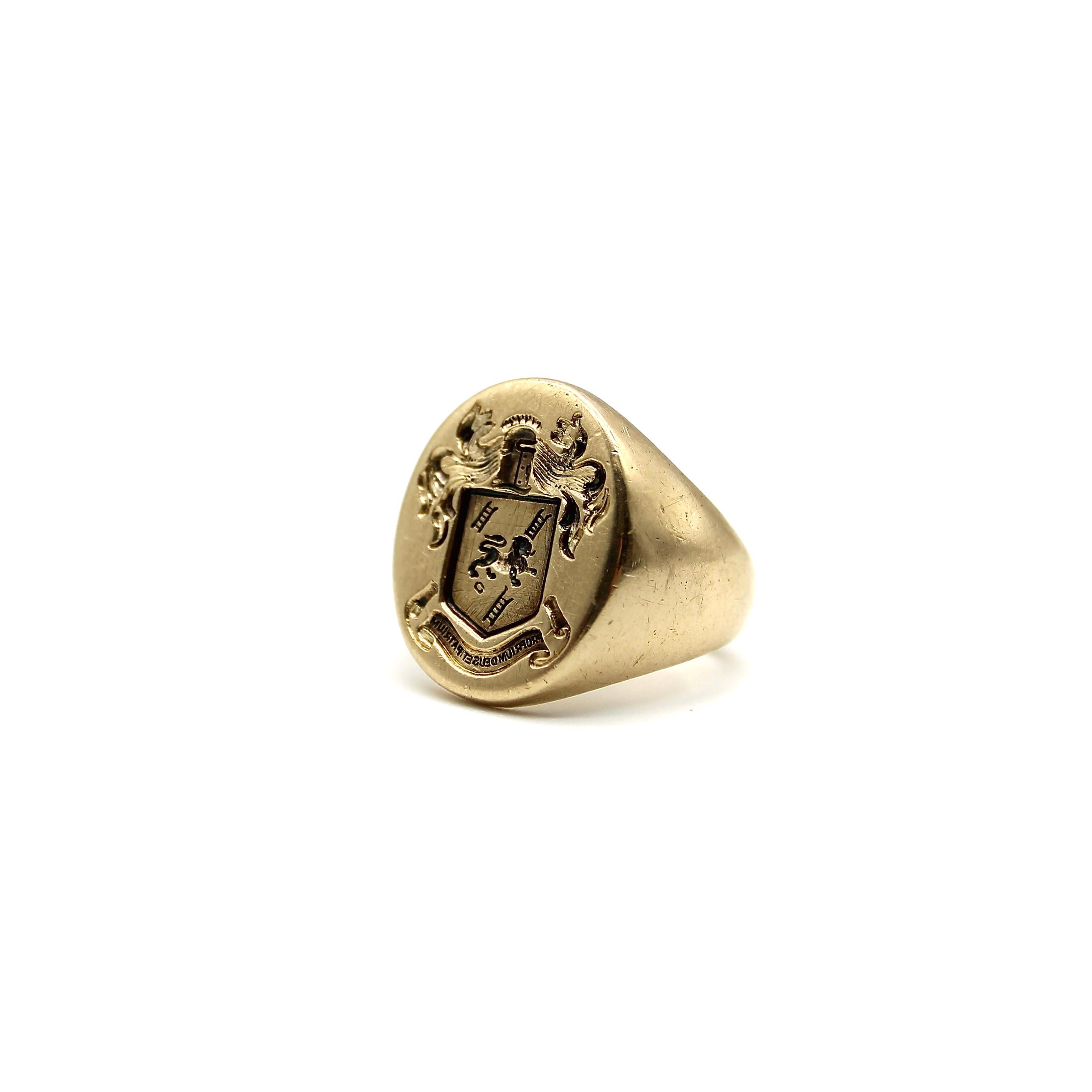 Women's or Men's Victorian 14K Gold Intaglio Signet Ring with Family Crest