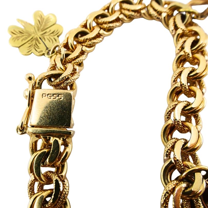 Victorien en or 14k  Bracelet à maillons  Perles en émail et charms gravés en vente 10