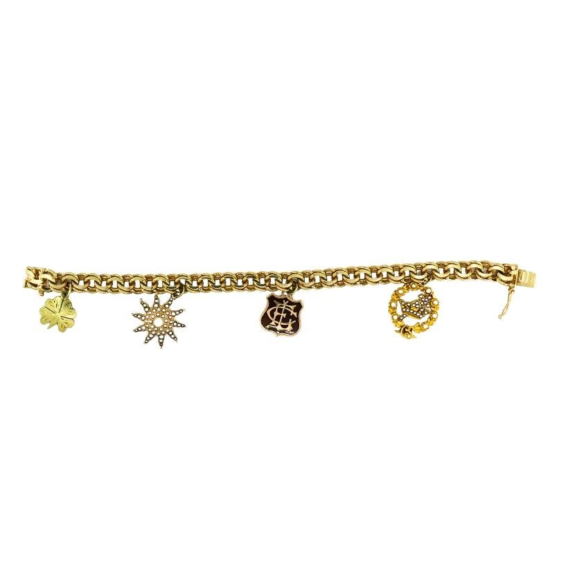 Victorien en or 14k  Bracelet à maillons  Perles en émail et charms gravés en vente 5