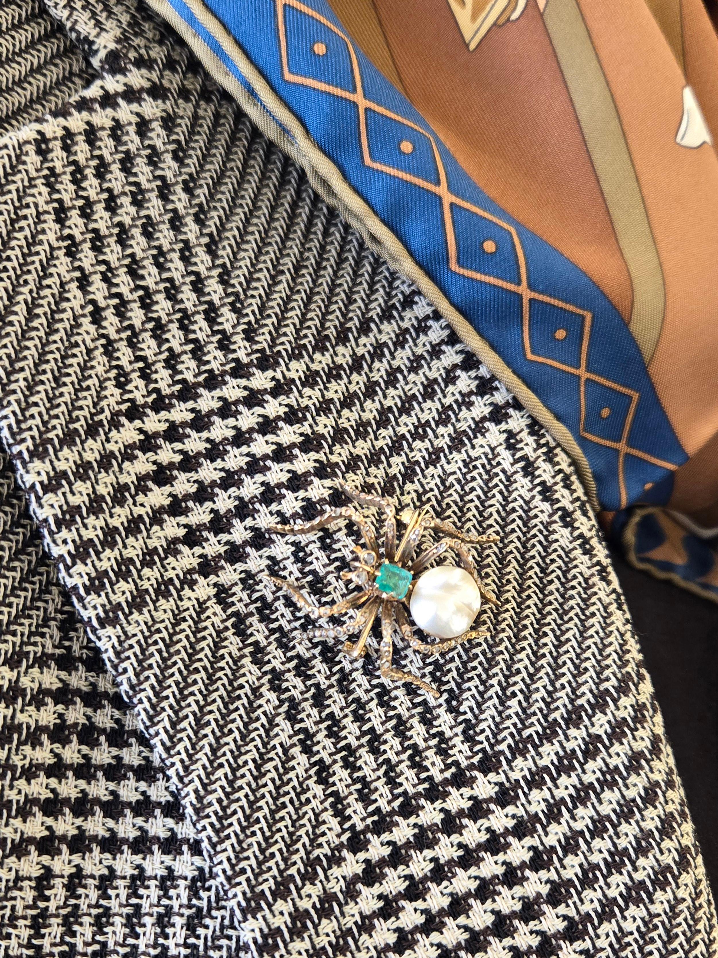 Victorian 14K Gold Natural Pearl and Emerald Spider Brooch In Good Condition For Sale In Houston, TX