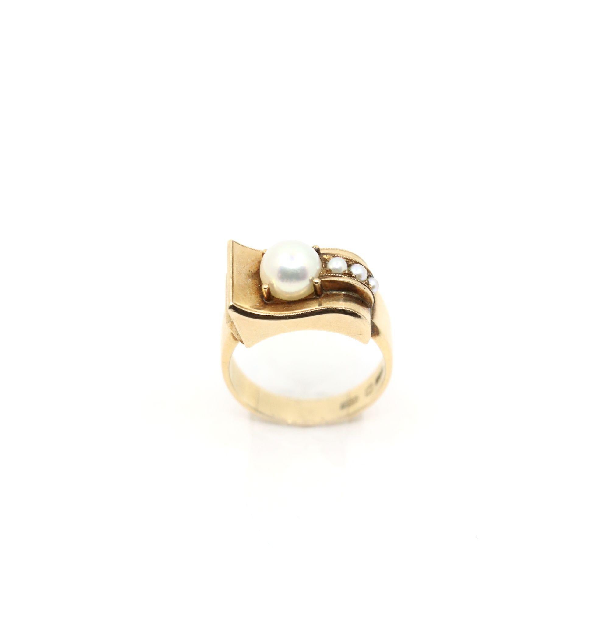Victorian 14K Gold Pearl Belt Buckle Ring In Good Condition For Sale In Flushing, NY