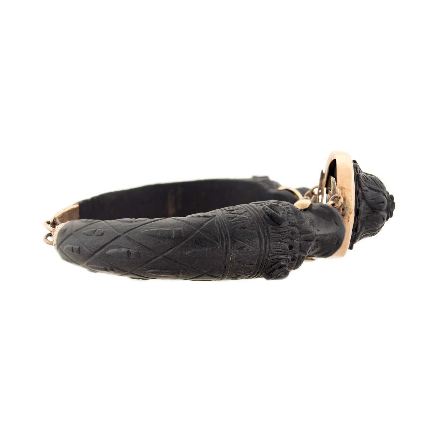 Victorian 14k Gutta Percha Carved Lion Bracelet In Good Condition For Sale In Narberth, PA