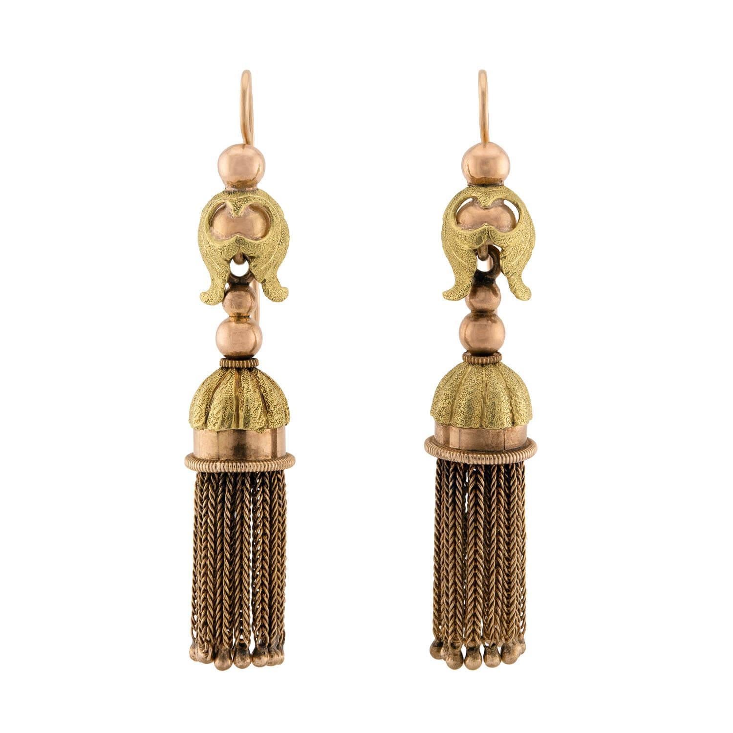 Orecchini vittoriani con nappe in metalli misti 14k In condizioni buone in vendita a Narberth, PA