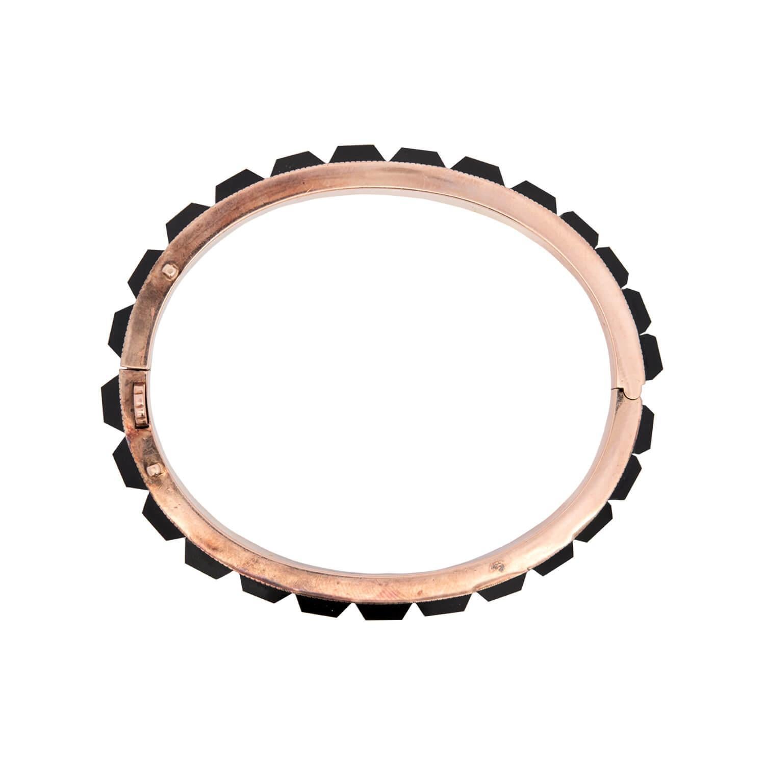 Victorien Victorian 14k Onyx Hinged Bangle en vente