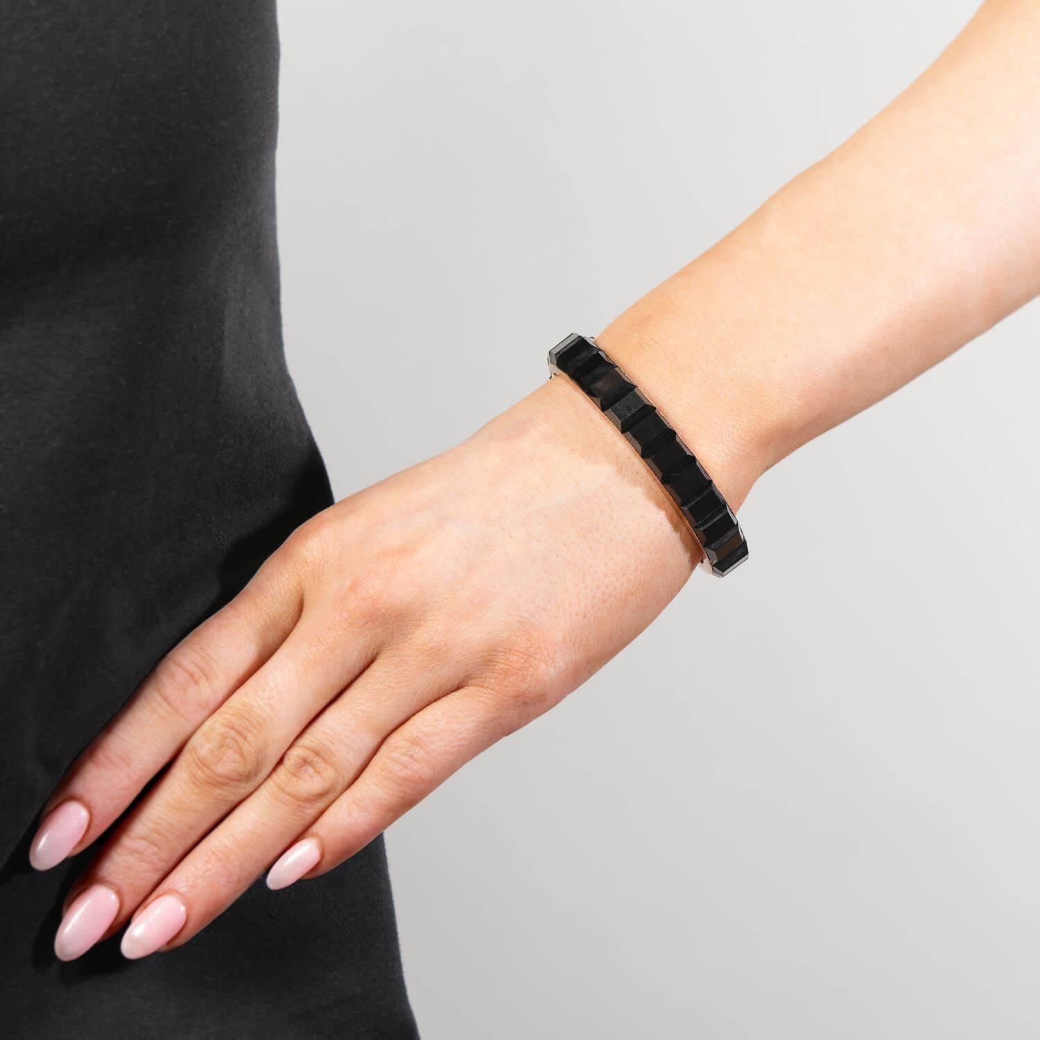 Victorian 14k Onyx Hinged Bangle en vente 2