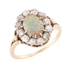 Viktorianischer 14k Opal und Diamant Halo Ring