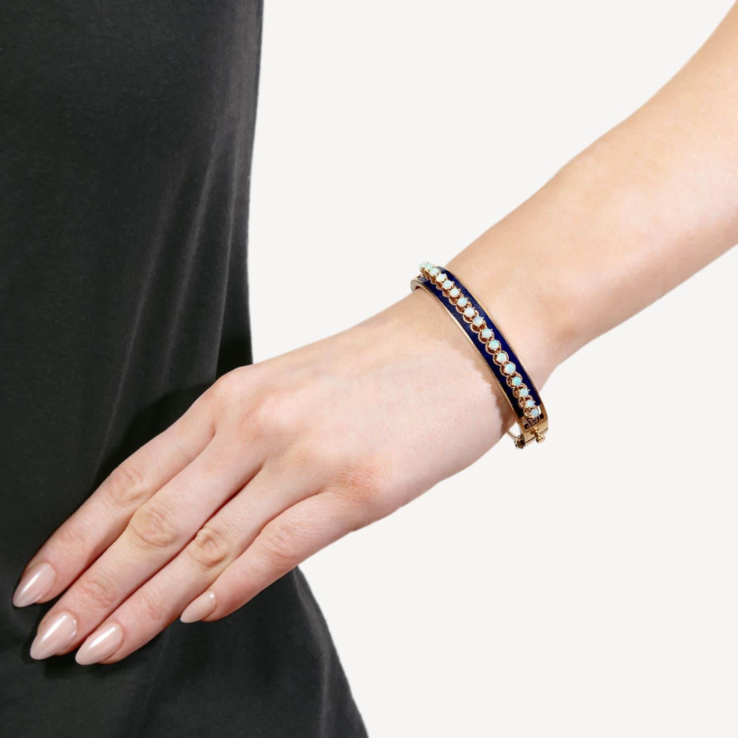 Pulsera Victoriana Esmaltada Azul Ópalo 14k en venta 1