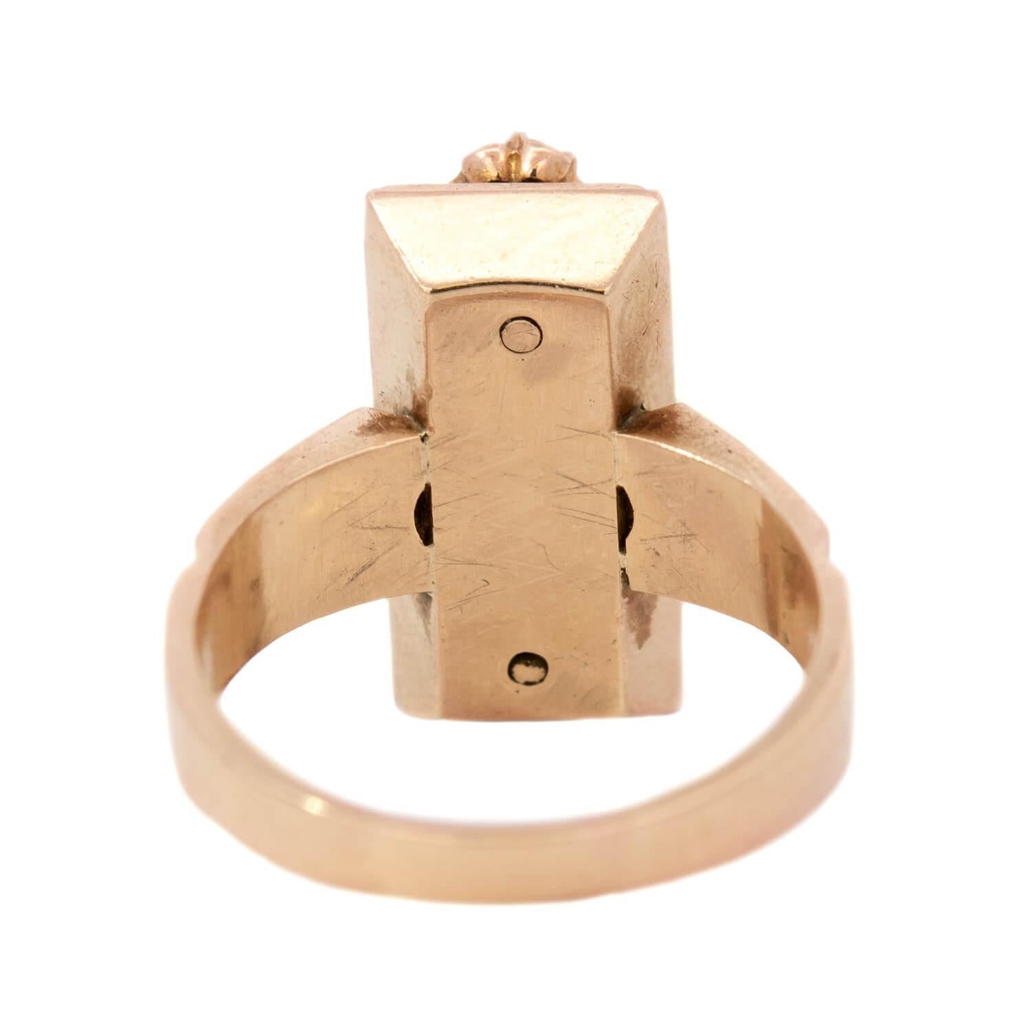 Anillo victoriano de 14 quilates 