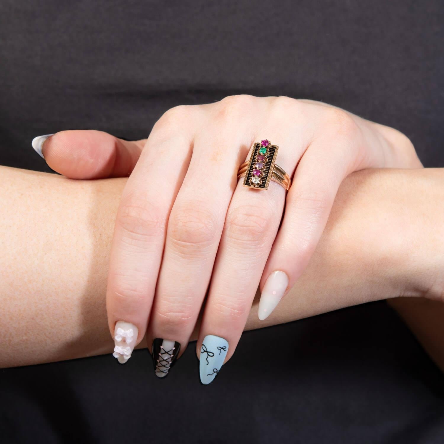 De las mujeres Anillo victoriano de 14 quilates 