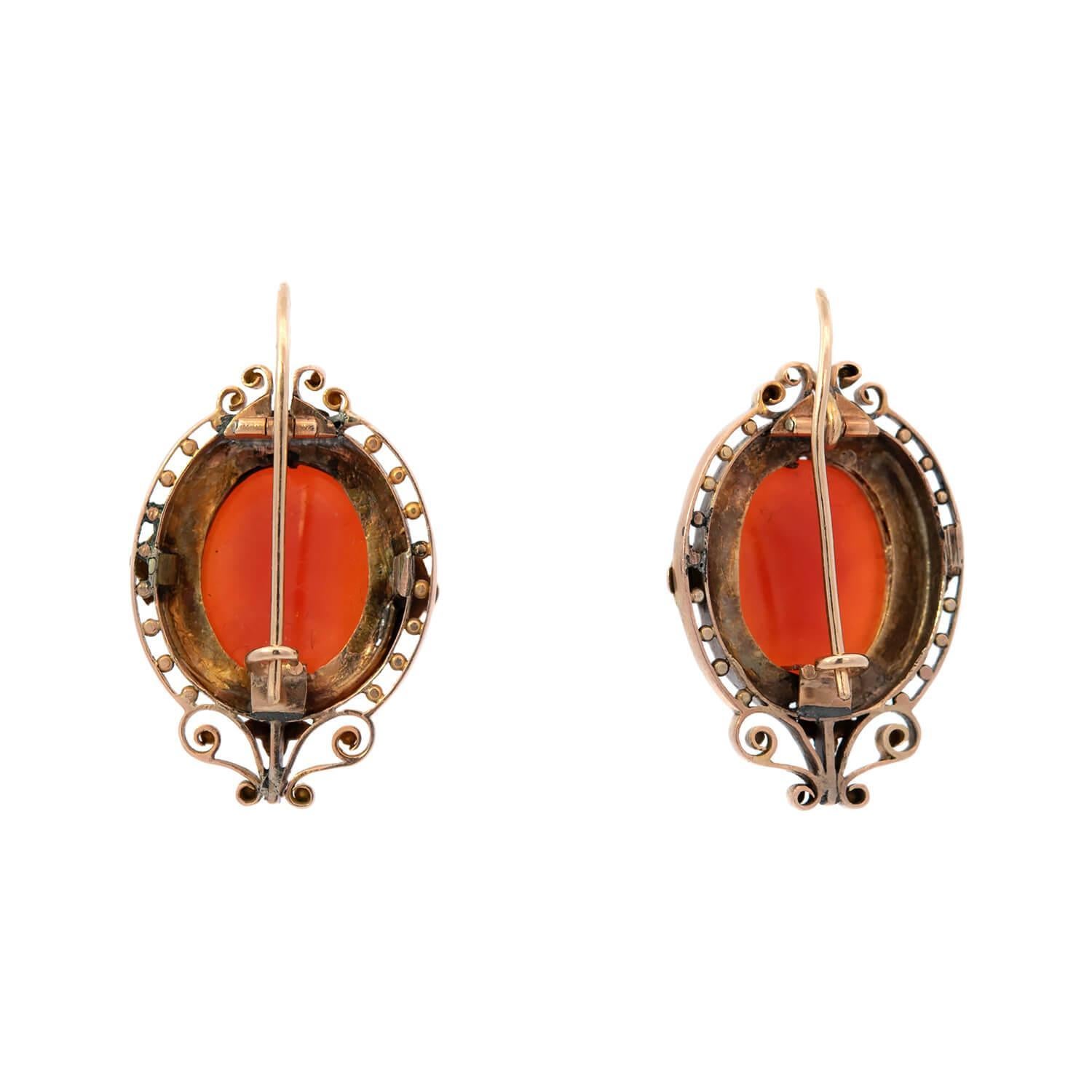 Pendientes camafeo victorianos de piedra dura de sardónice 14k Caras de mujer Victoriano en venta